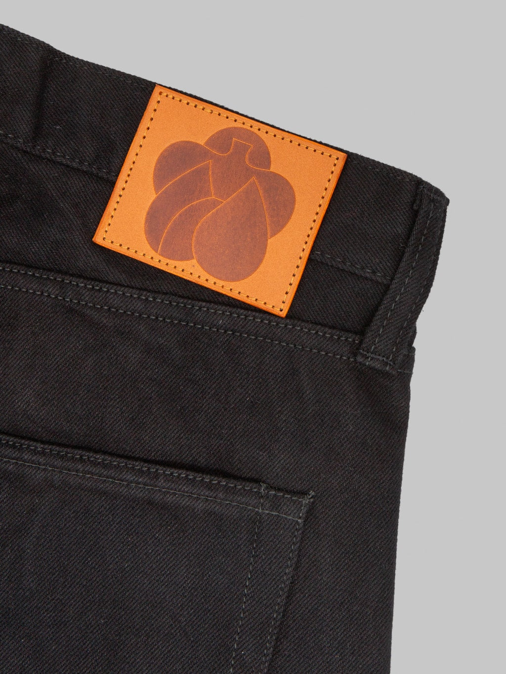 Momotaro MMJE6500 15oz #400 Wide "Kyotomontsuki Dyed" Jeans Black