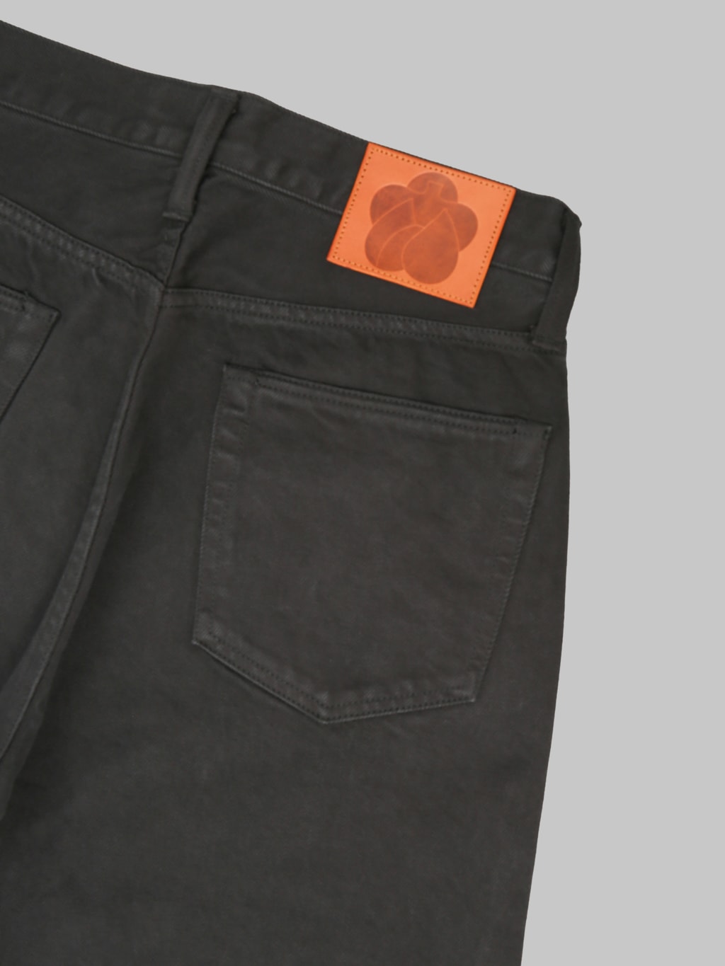 Momotaro Jeans MMJZ6402 #100 15oz "BC Botanical Bamboo Charcoal Dye" Straight Jeans