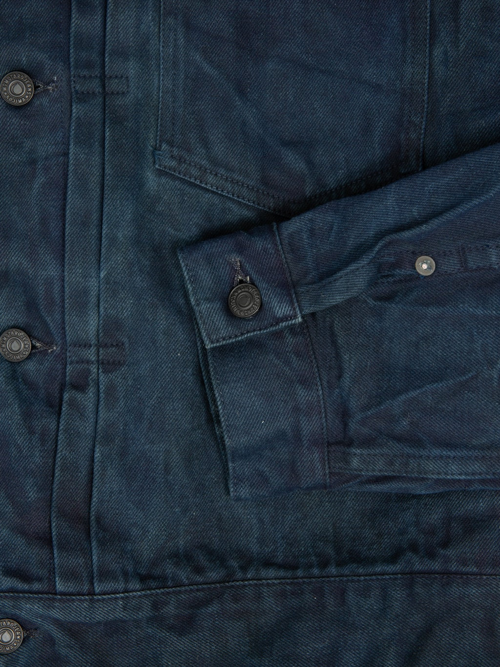 momotaro mud natural indigo dyed type 2 selvedge denim jacket closeup