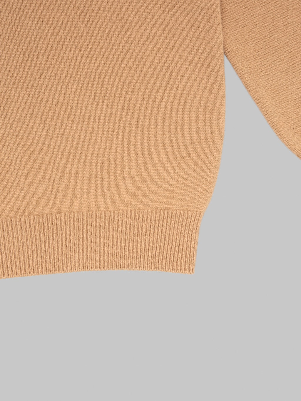 Mooncastle 7G Cashmere Silk Wool Mockneck Pullover Camel hem