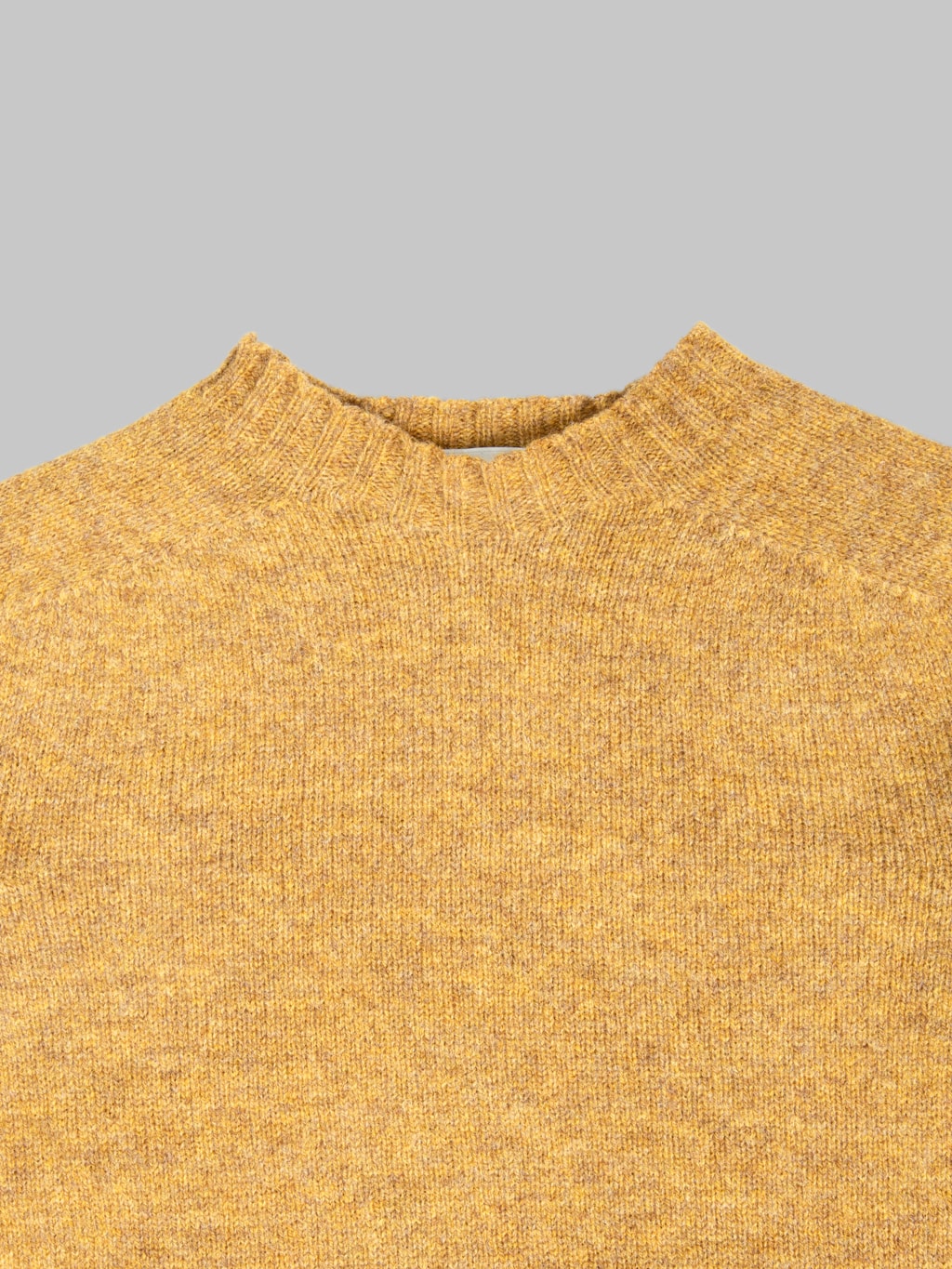 Mooncastle Shetland Wool Crewneck Pullover Gold