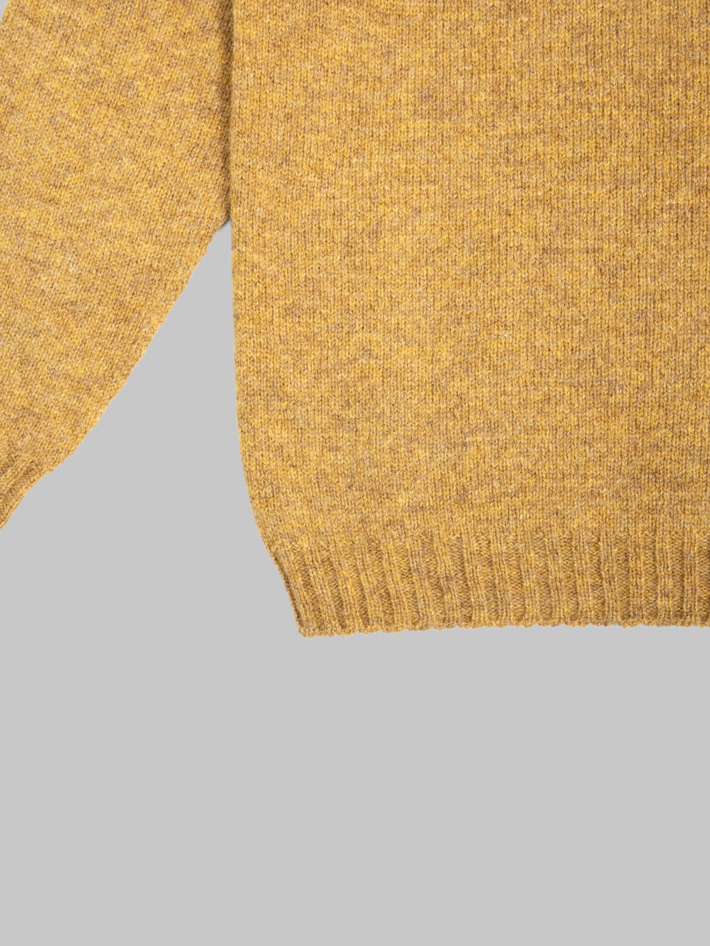 Mooncastle Shetland Wool Crewneck Pullover Gold