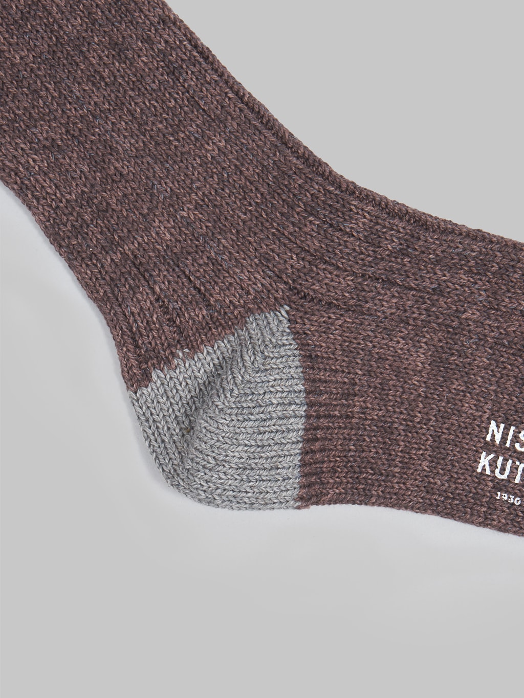 Nishiguchi Kutsushita Recycled Cotton Ribbed Socks Brown Texture