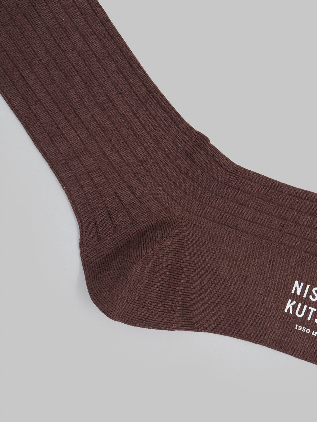 nishiguchi kutsushita silk cotton ribbed socks brown heel