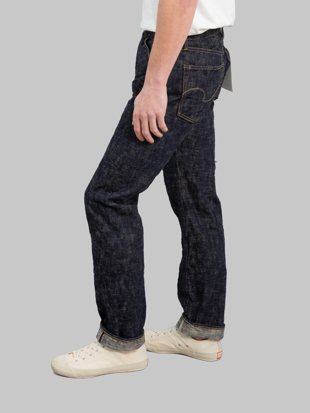 oni 246 kasuri 17oz selvedge denim neat straight jeans fitting