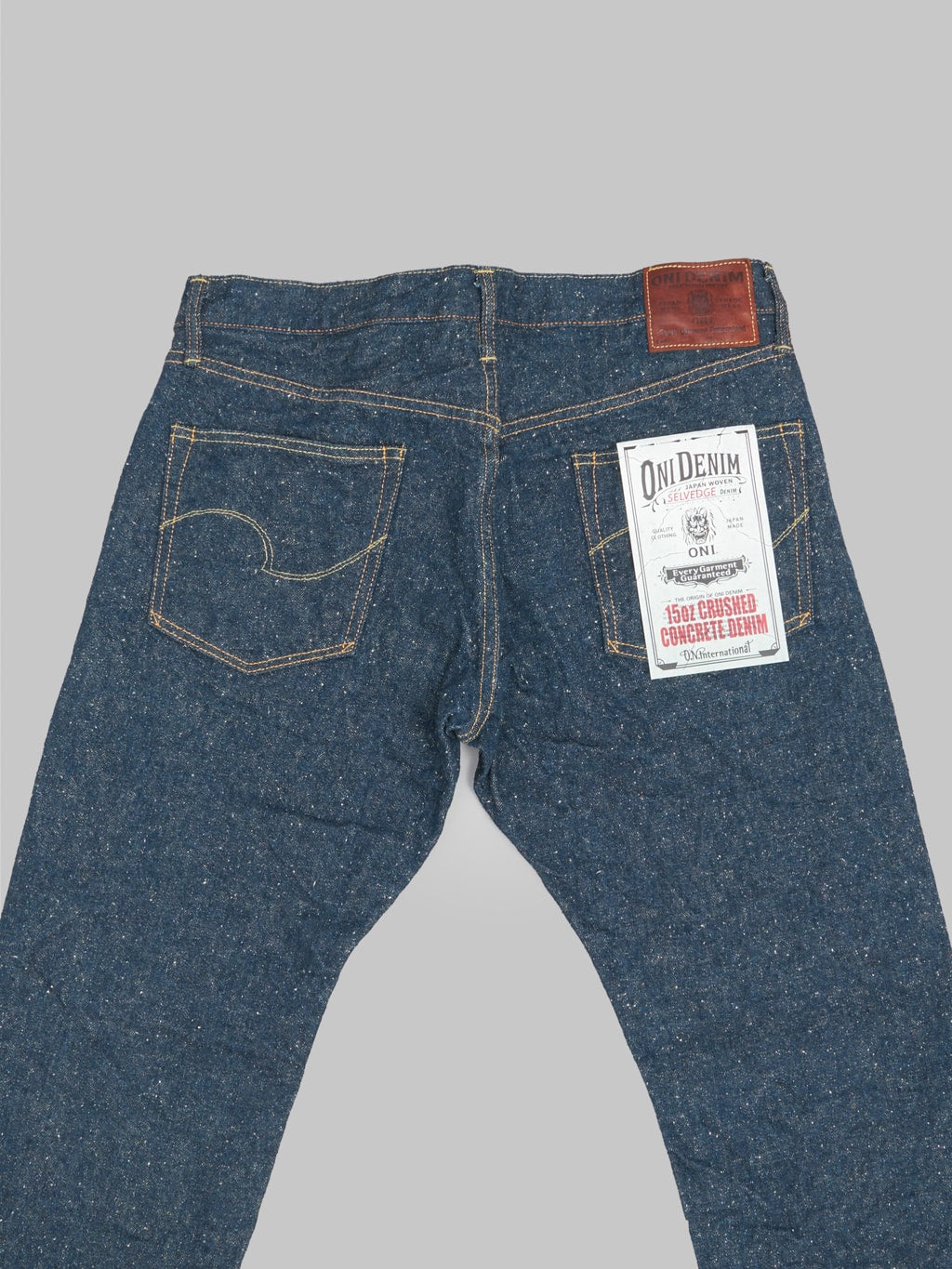 oni 622 crushed concrete denim relaxed tapered jeans back details