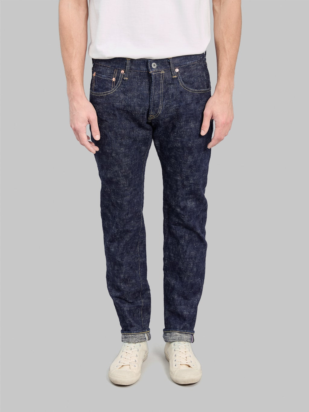 oni 622 kasuri 17oz selvedge denim relaxed tapered jeans front fit