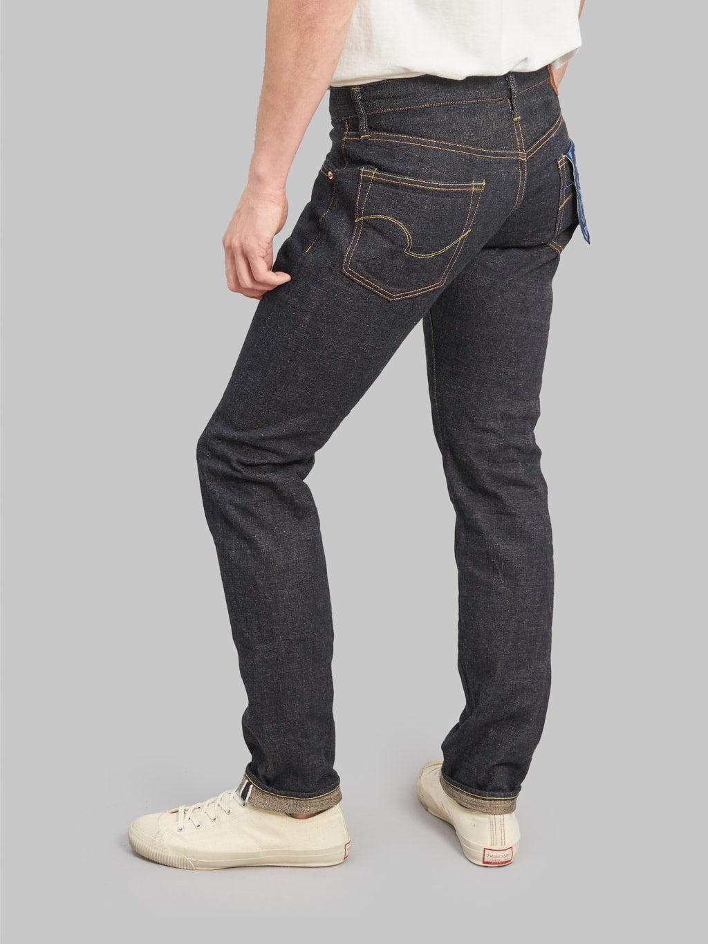 oni 622 kbe indigo beige 14oz relaxed tapered selvedge jeans fitting