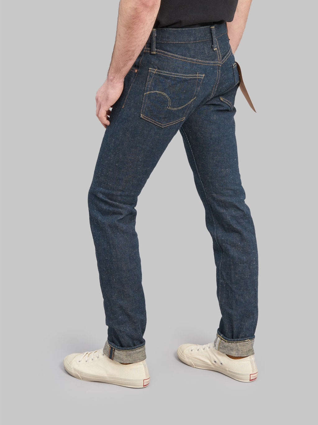 oni 622 secret denim ecru weft 20oz relaxed tapered jeans fitting