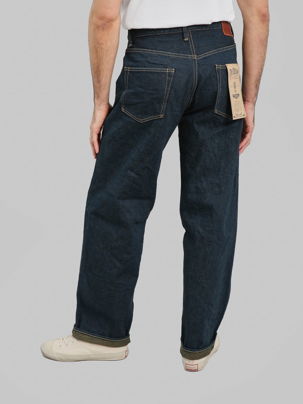 ONI Denim 822ZROLV Secret Denim Olive Weft Wide Tapered back styled