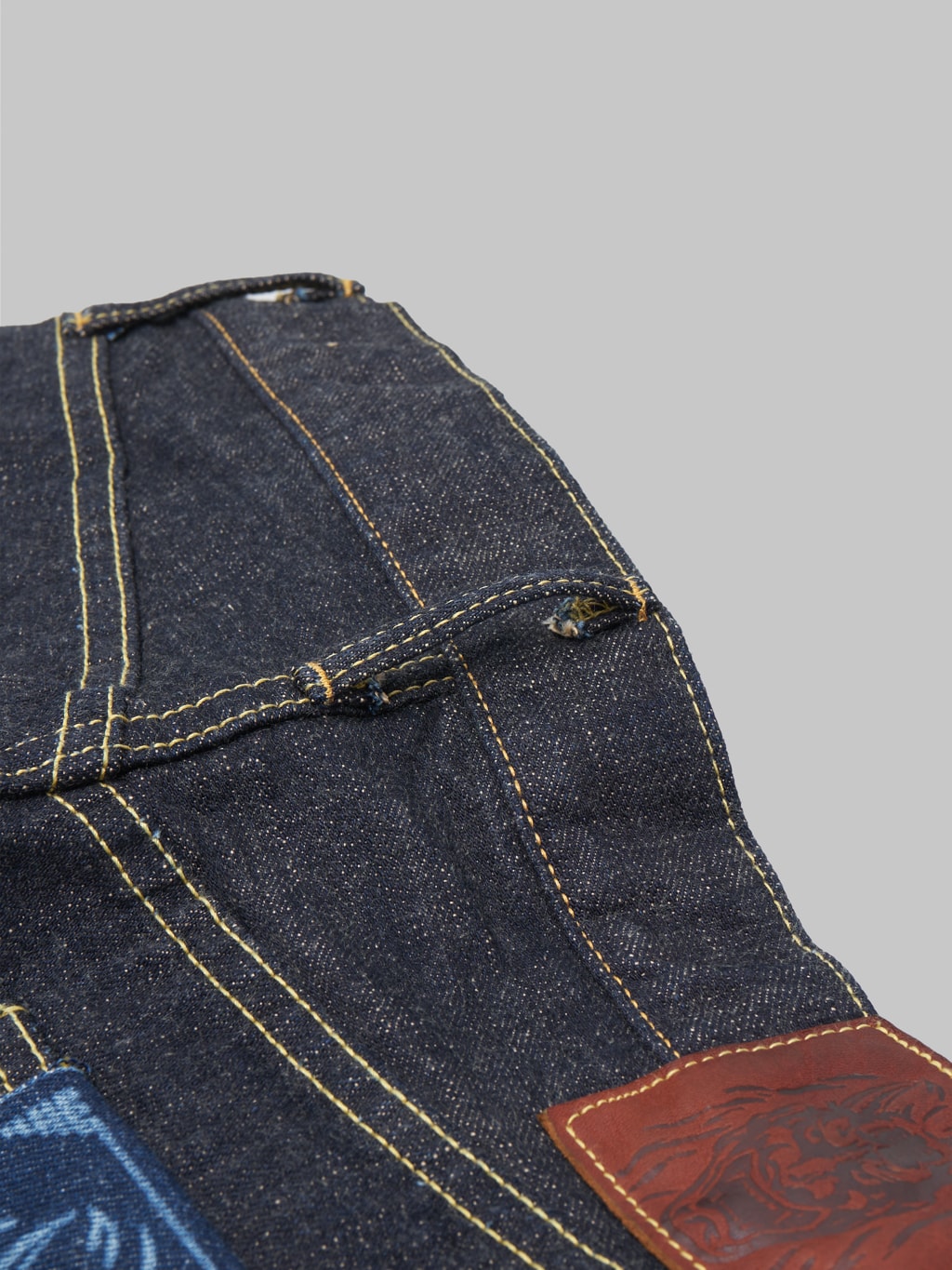 oni denim 246 indigo beige 14oz neat straight selvedge jeans belt loop