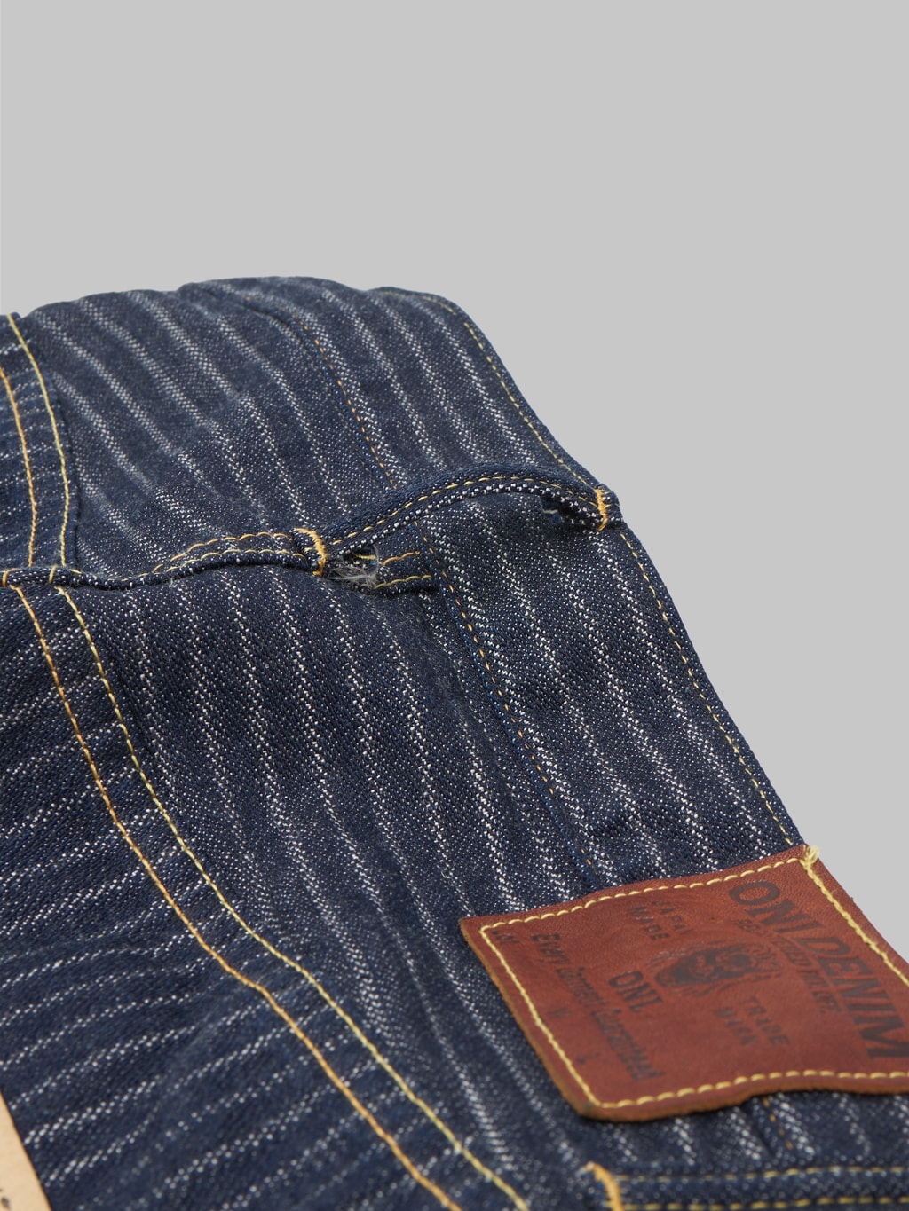 oni drop needle stitching  jacquard striped relax straight selevdge jeans  belt loop