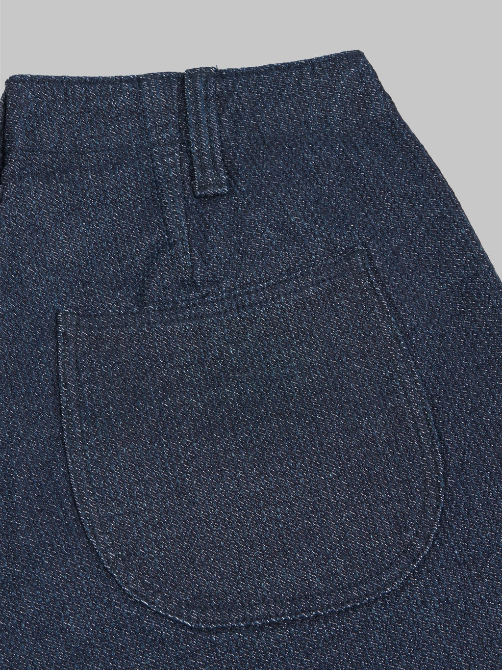 pure blue japan sashiko short pants double indigo pocket closeup