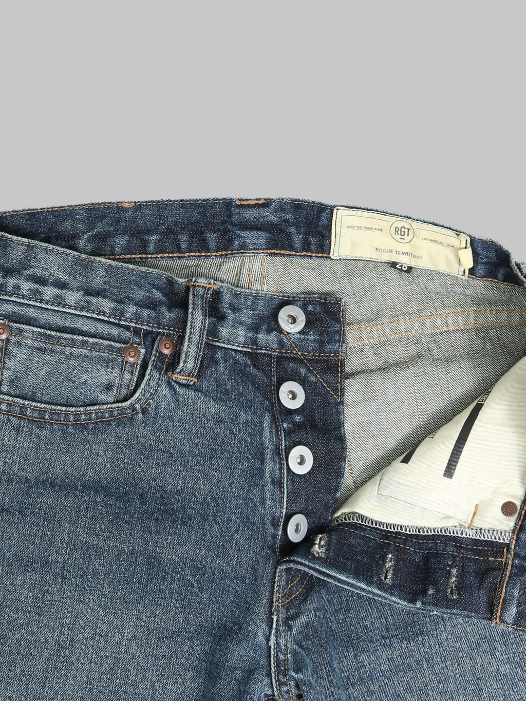 Rogue Territory 15oz Indigo Stanton Vintage Wash Jeans buttons
