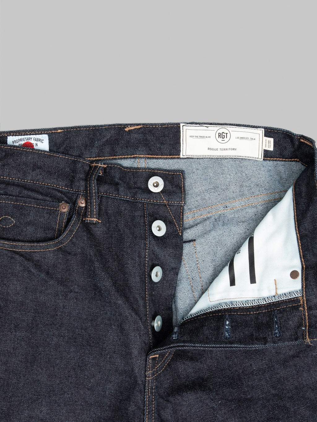 Rogue Territory 15oz Strider Rinsed Indigo Jeans  buttons