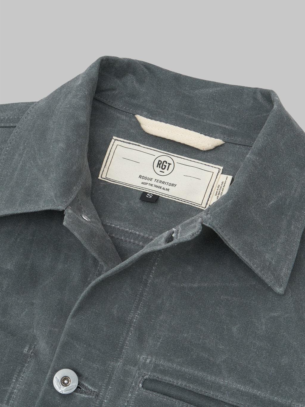 rogue territory waxed canvas supply jacket grey ridgeline collar closeup