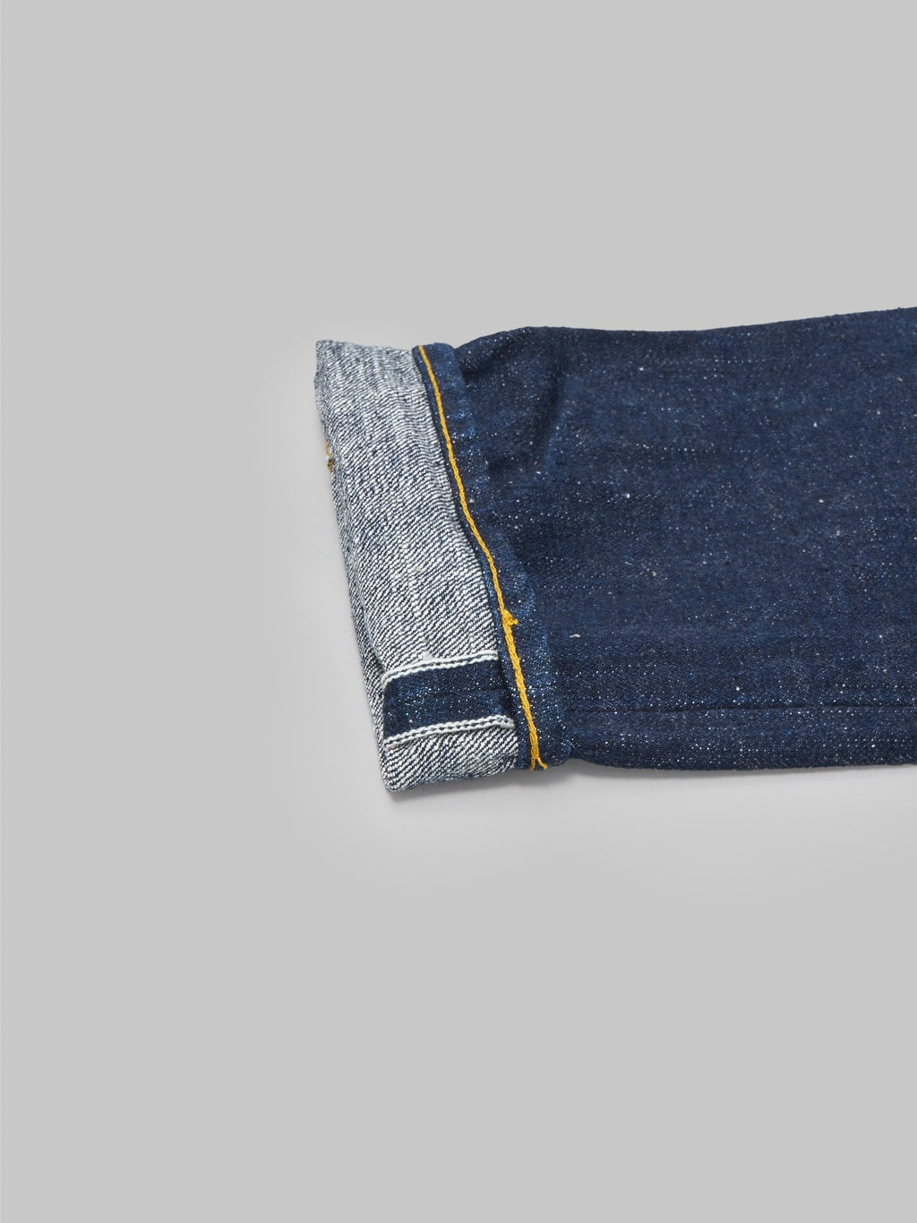 samurai jeans s211ax ai benkei natural indigo 18oz relaxed tapered jeans closeup