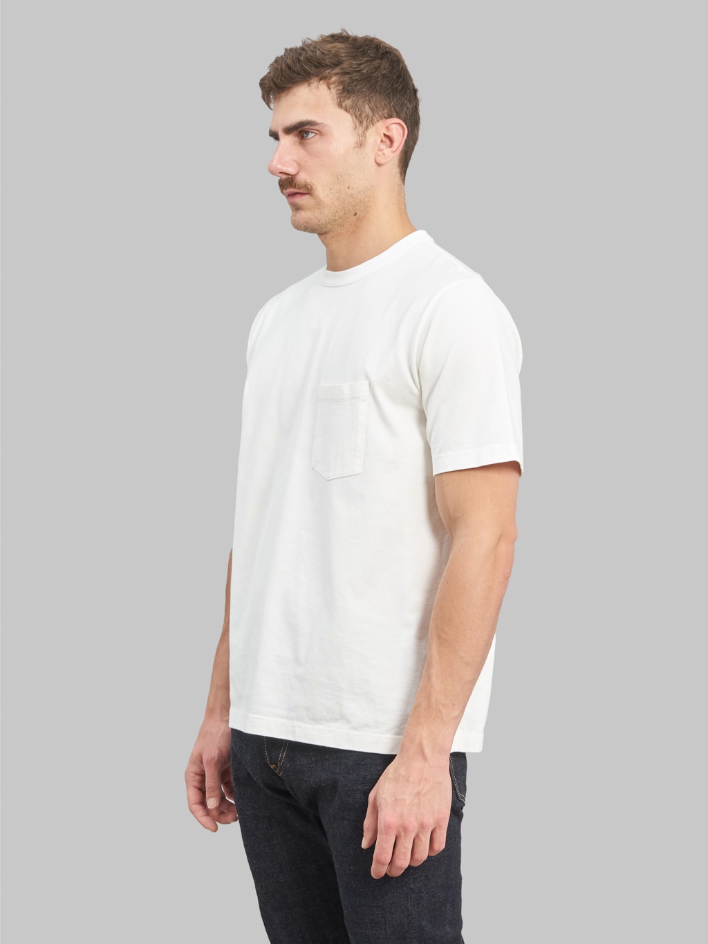 seuvas cotton crew neck tshirt natural  model side fit