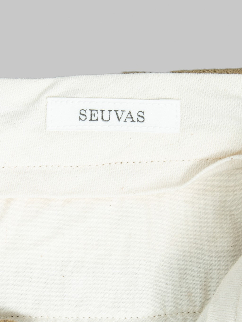 Seuvas C/W Tapered 2-Tuck Trousers Khaki