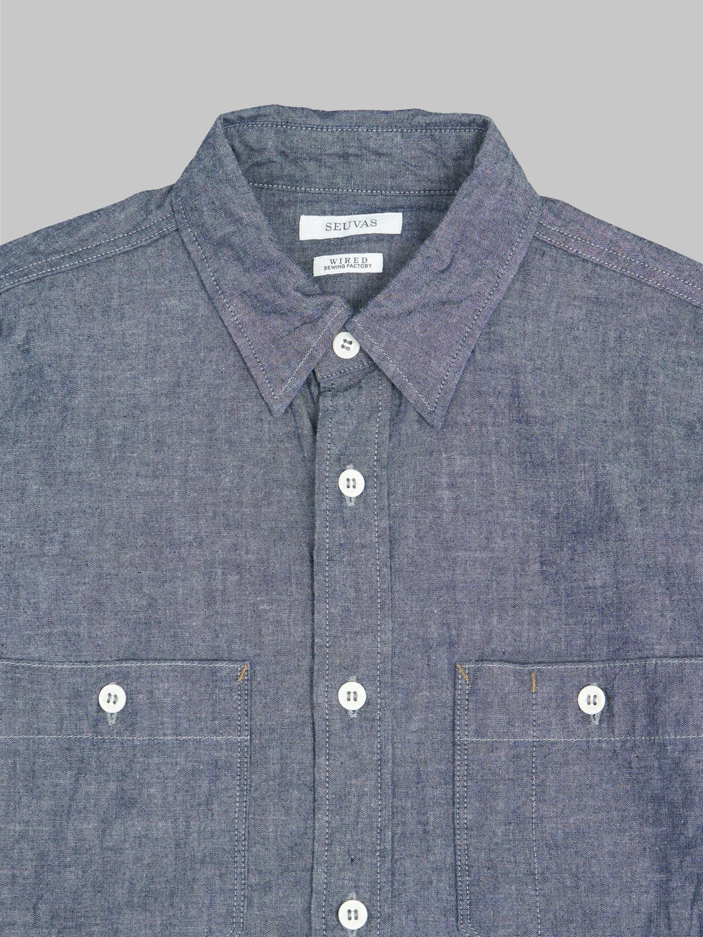 seuvas selvedge indigo chambray work shirt  chest closeup