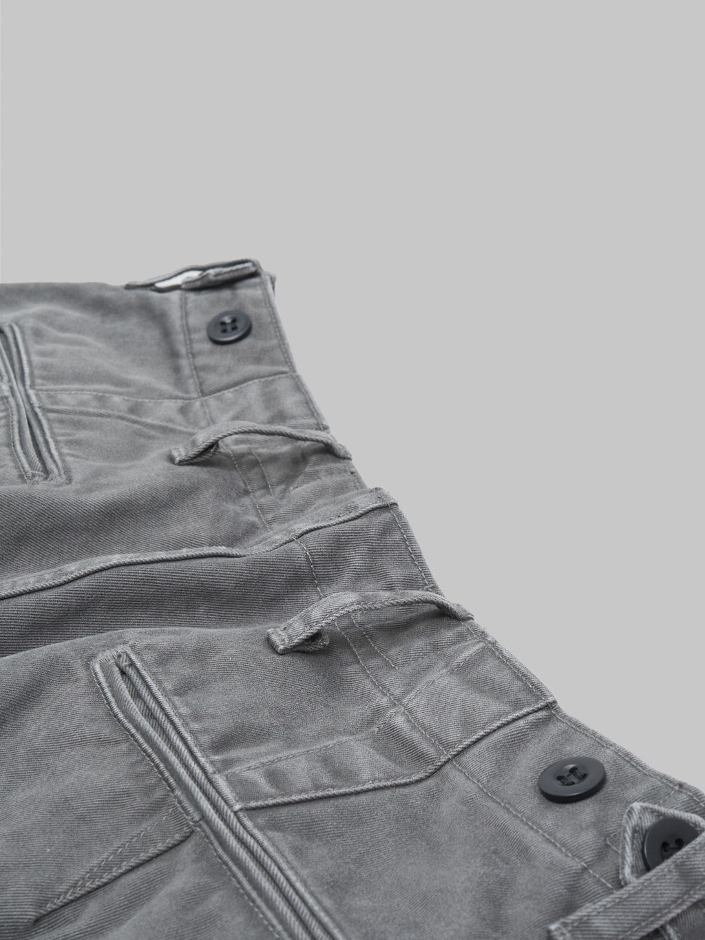 stevenson overall colts chinos v2 charcoal waist closeup