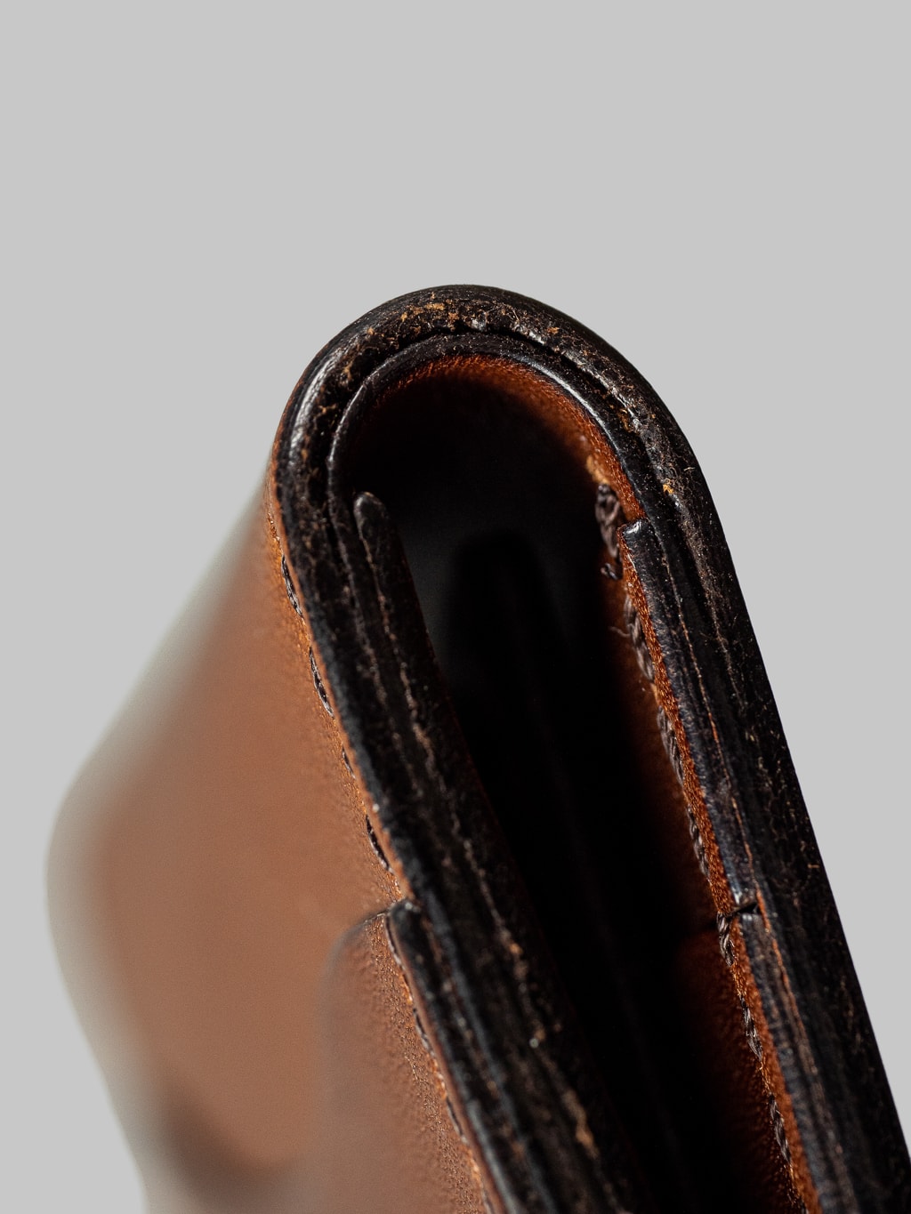 Studio Dartisan brown leather mini wallet stitching finish