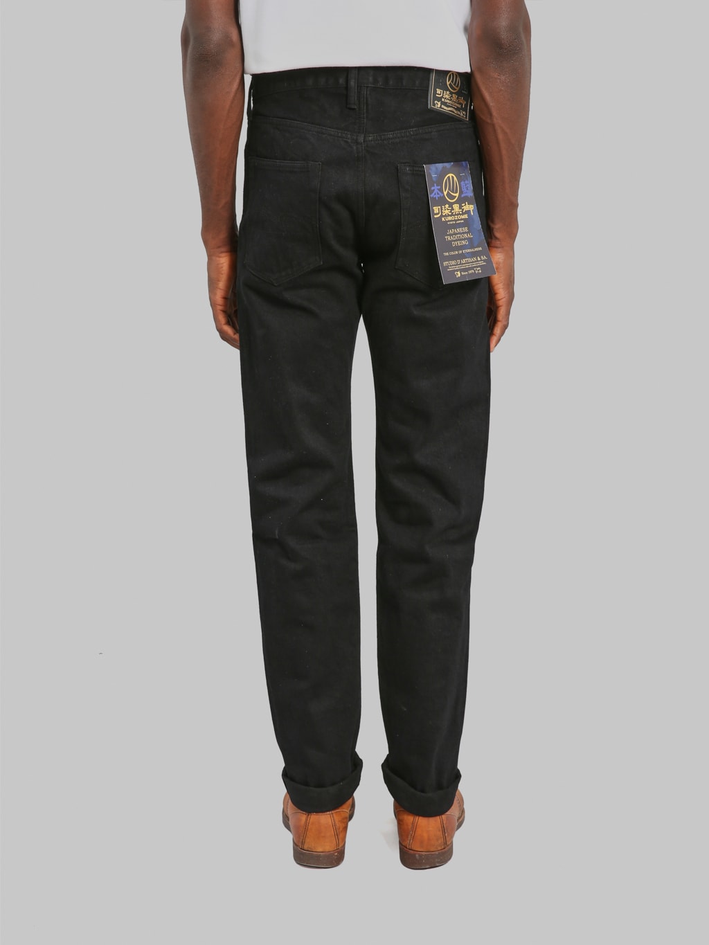 Studio DArtisan D1899 Kyoto Super Black Dyed Relaxed Tapered Jeans back fit