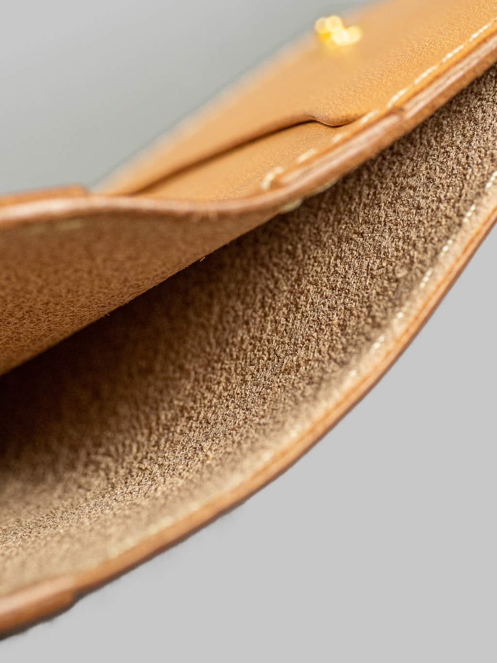 Studio Dartisan natural leather mini wallet interior texture