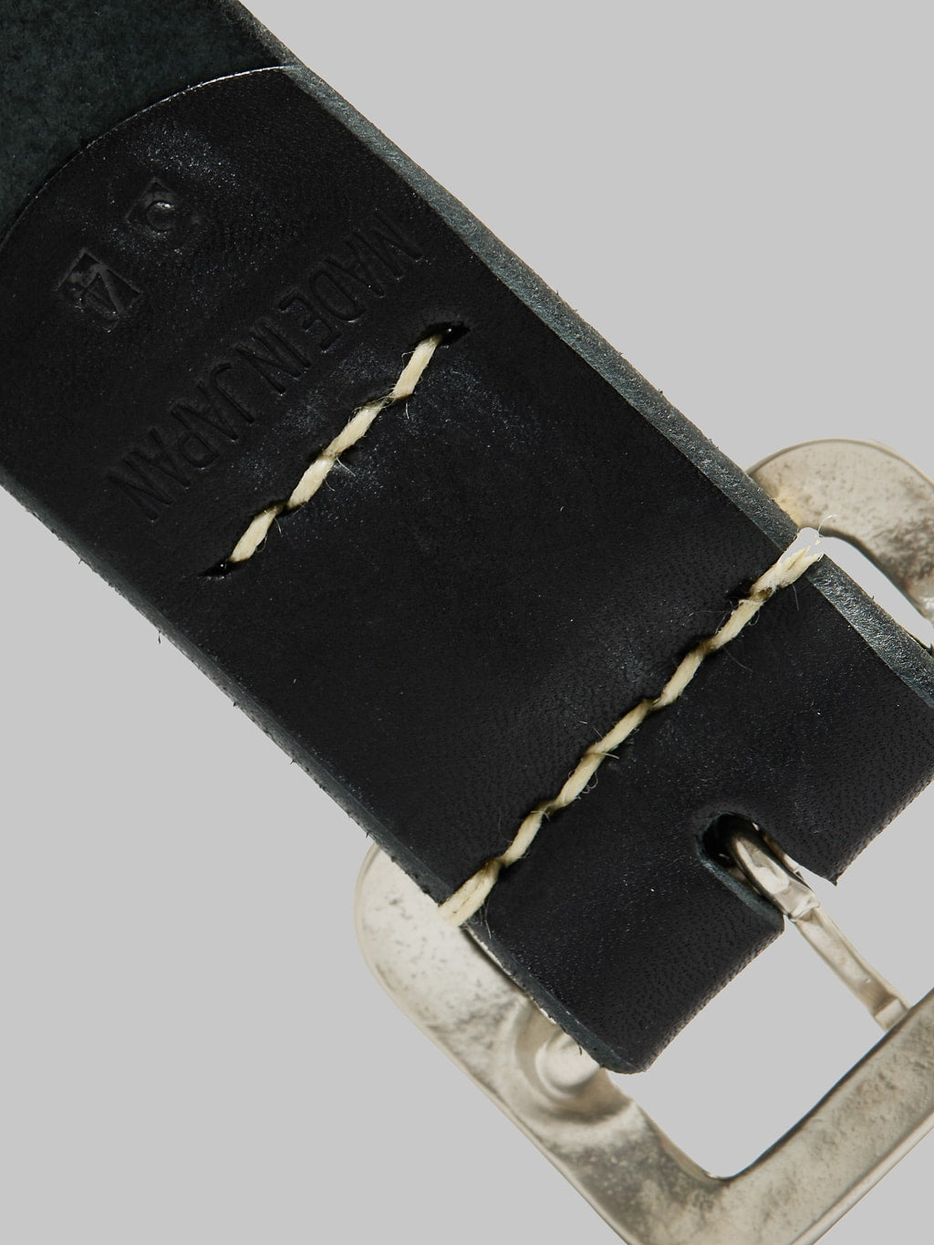 Sugar Cane leather garrison belt black stitching detail