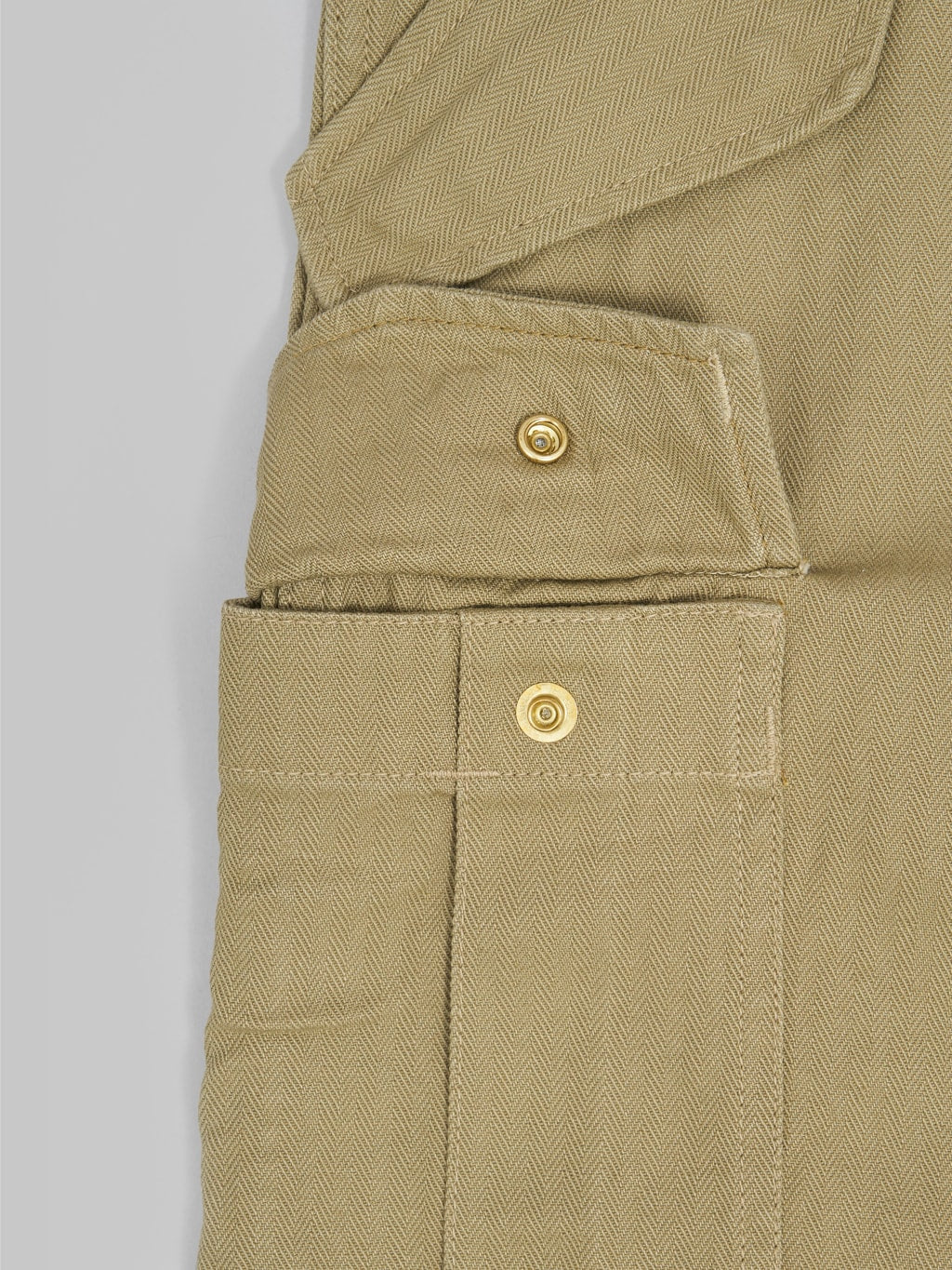 tanuki herringbone m65 pants khaki beige pocket details