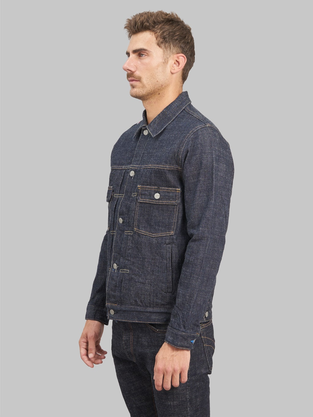 tanuki zetto benkei 15oz type ii denim jacket model side fit