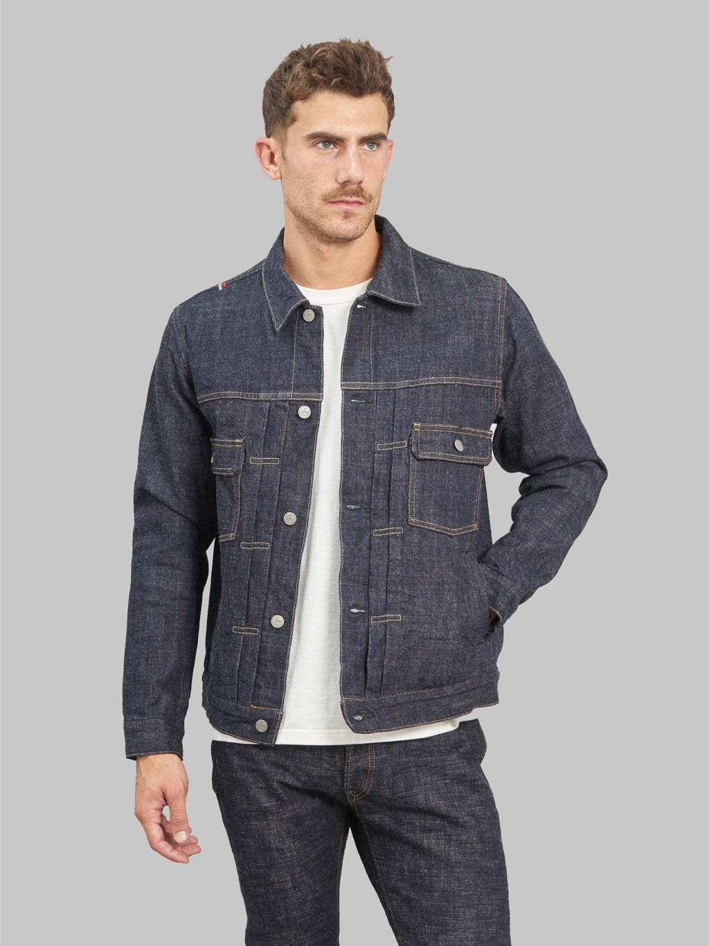 tanuki zetto benkei 15oz type ii denim jacket model front fit