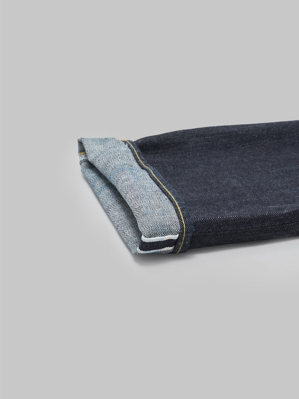 the flat head fn d111 wide straight selvedge denim jeans  selvedge
