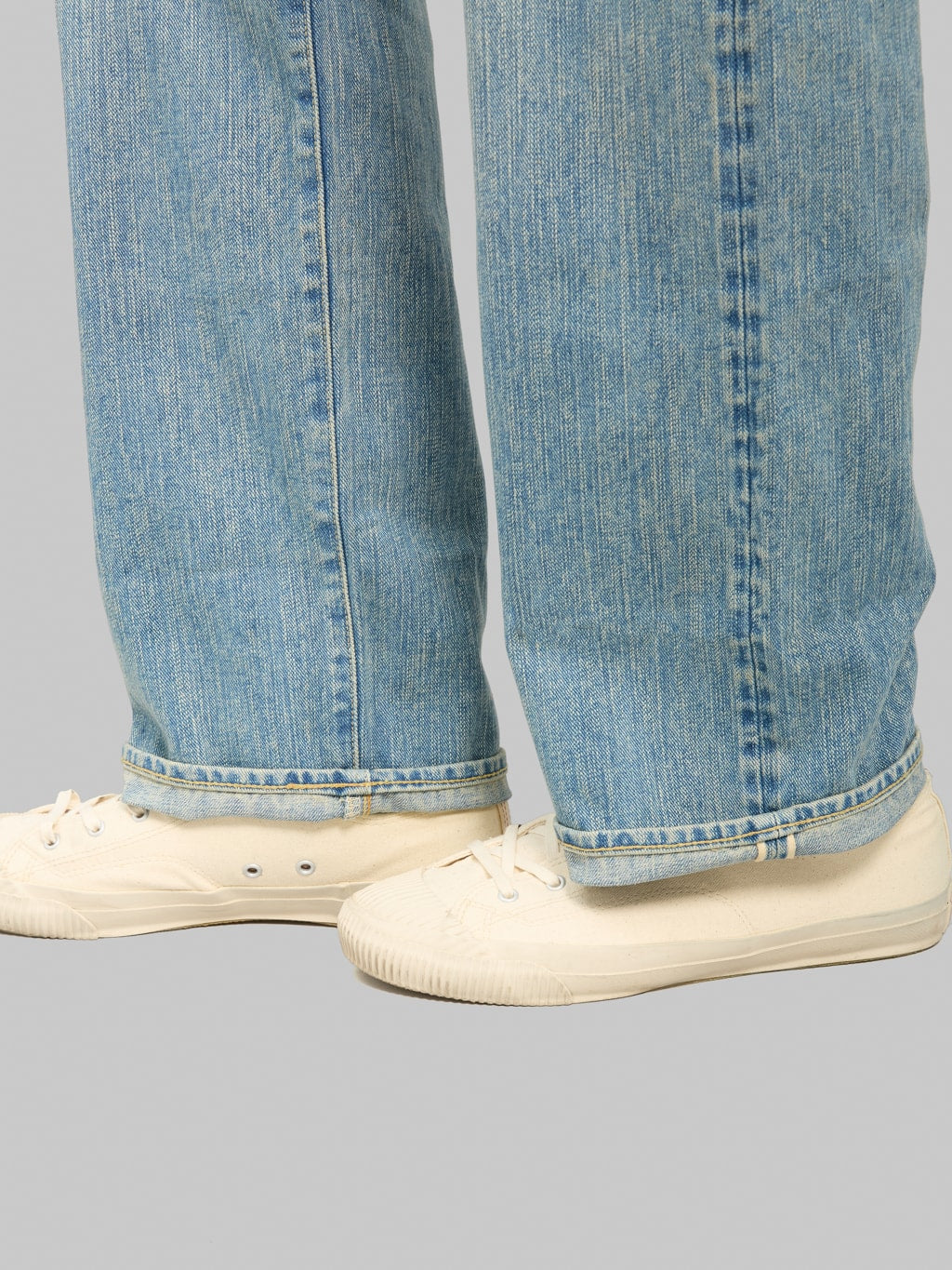 The Flat Head FN-D111C 14.5oz "Real Aging" Light Indigo Wide Straight Jeans