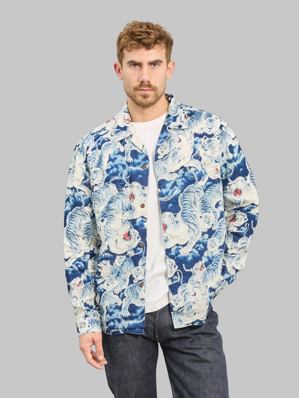 The Flat Head Hyaku Tora Hundred Tigers Linen Shirt Blue unbuttoned