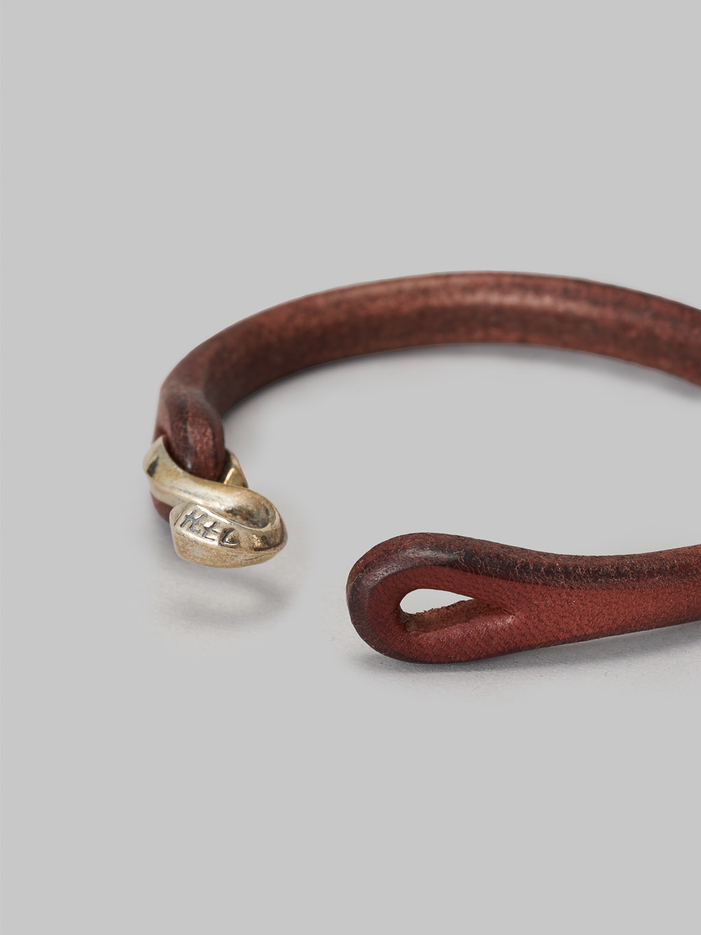 the flat head leather and silver single bracelet brown s hook