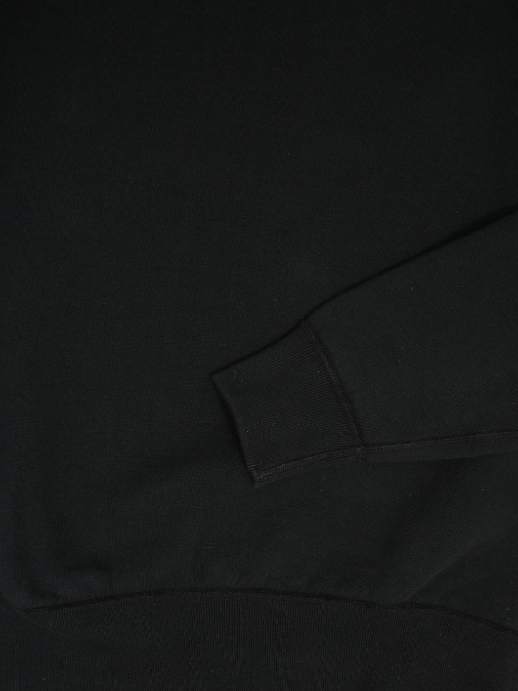 the flat head loopwheel crewneck sweatshirt black cuff closeup