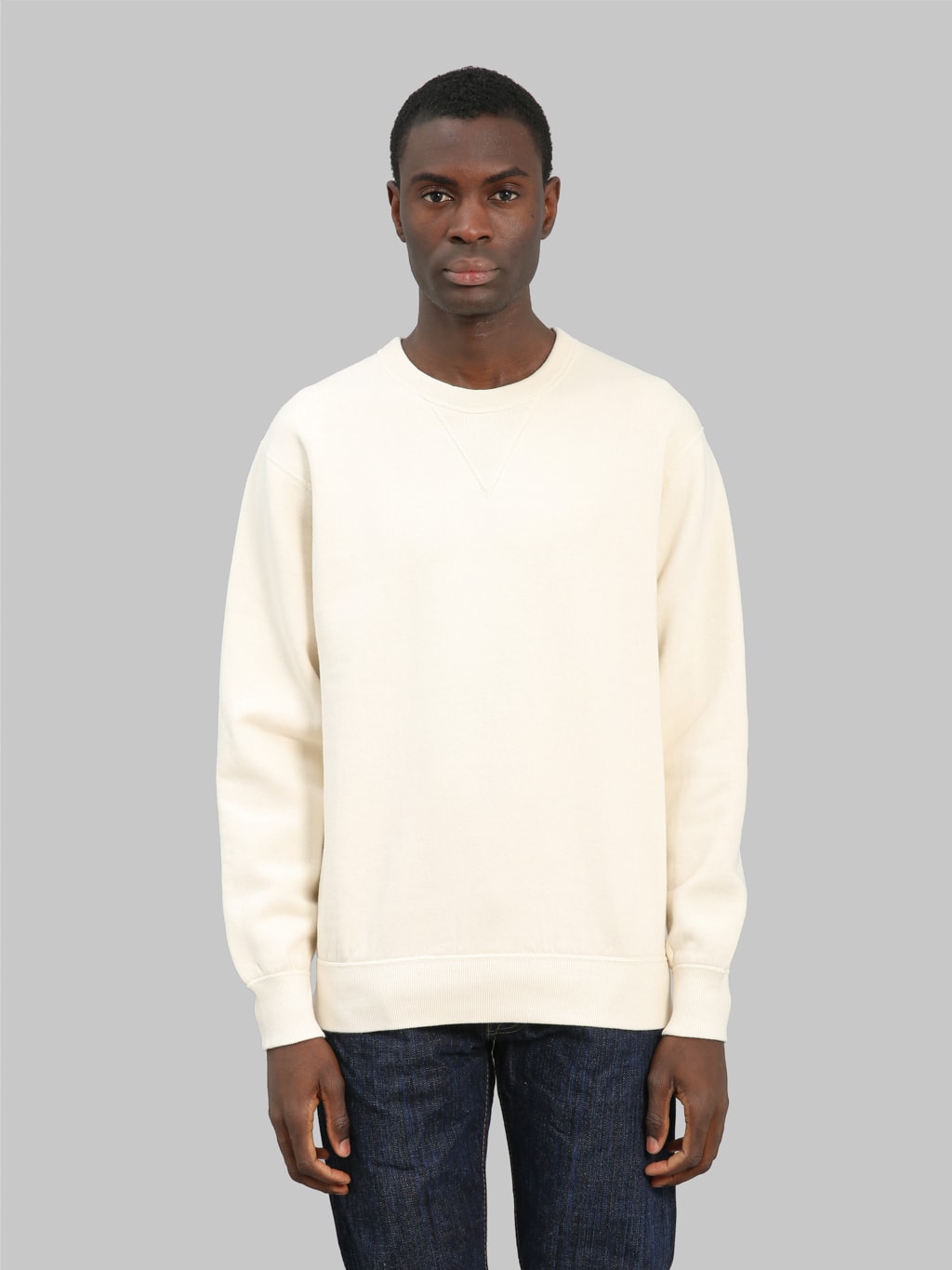 the flat head loopwheel crewneck sweatshirt ivory front look