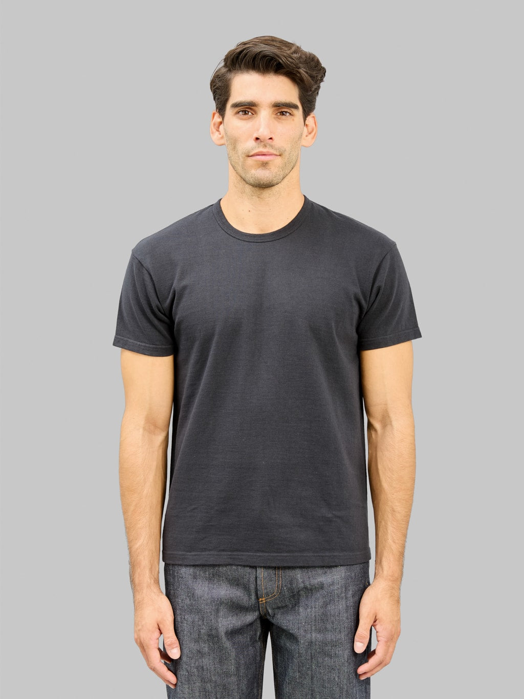 The Rite Stuff Heavyweight 9oz Loopwheel Tee Black front fit