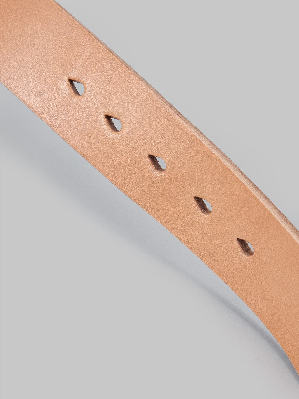 the strike gold leather belt tan holes detail