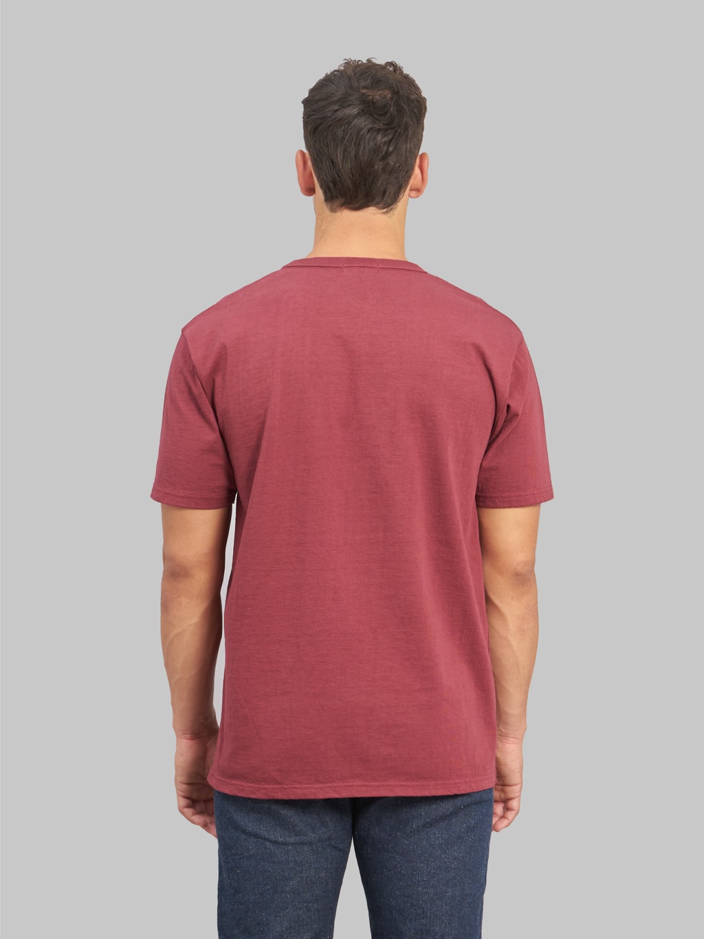 the strike gold loopwheel tshirt burgundy back fit