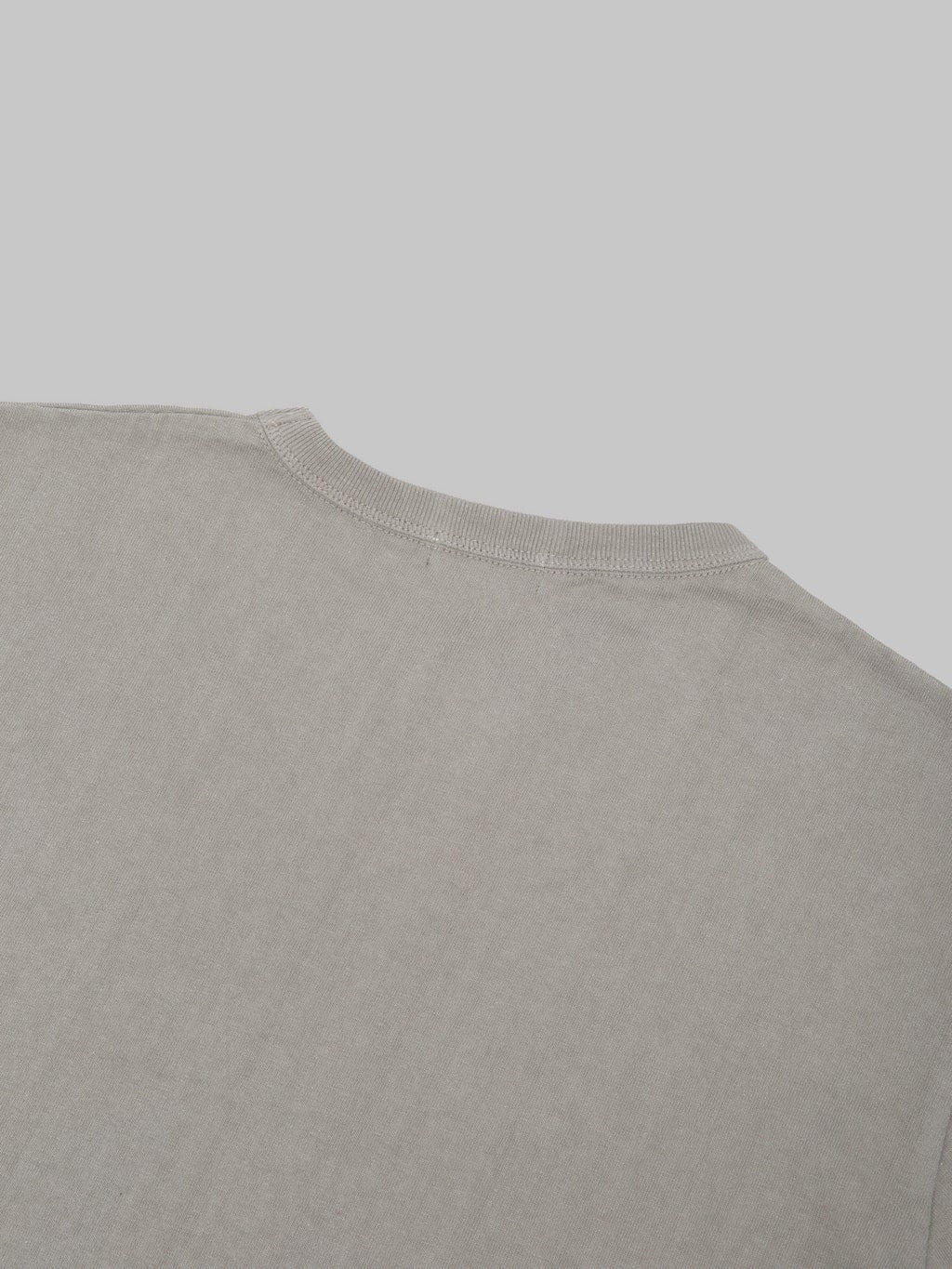The  Strike Gold Loopwheeled T-Shirt Light Charcoal