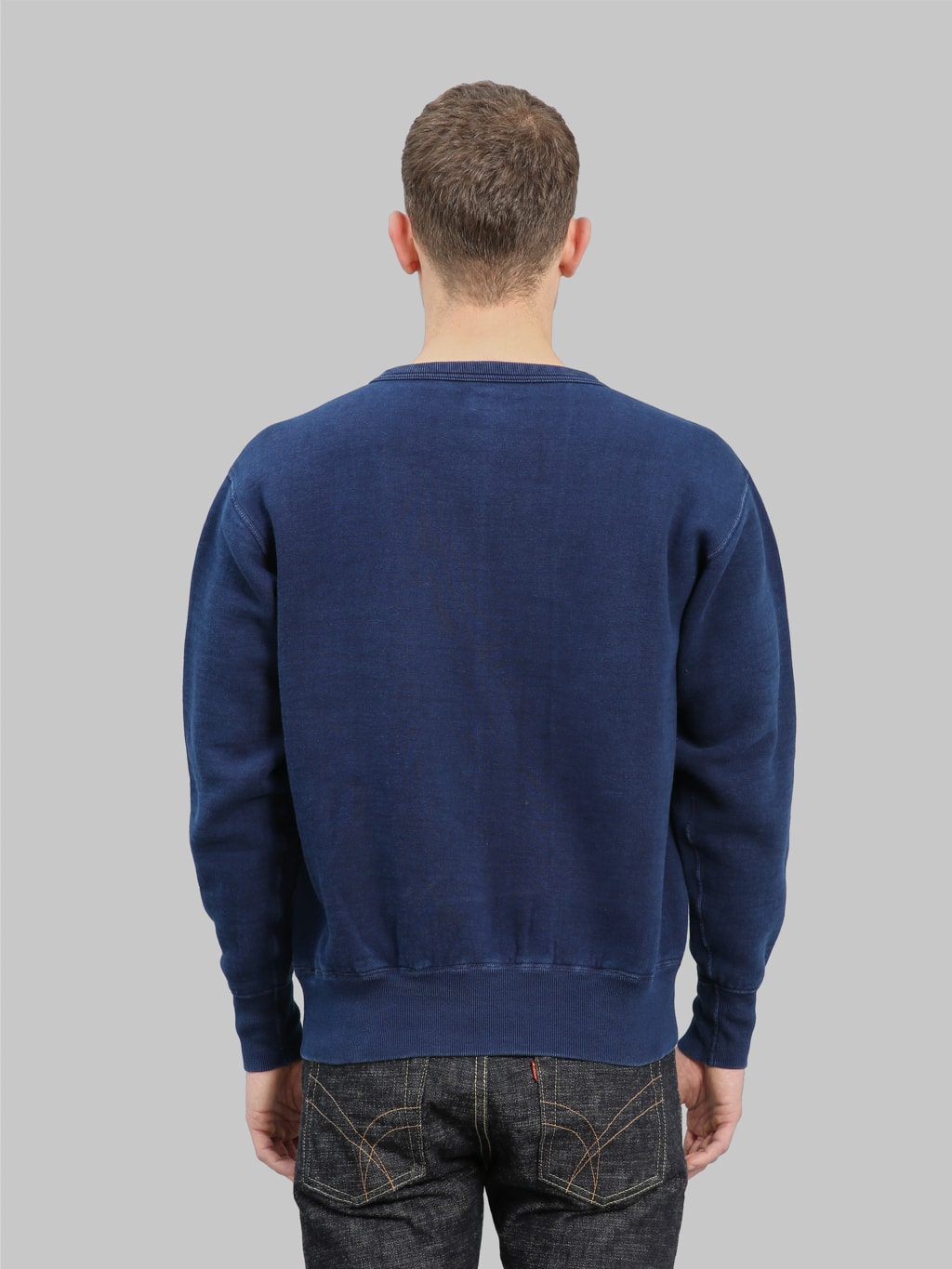 the strike gold loopwheeled sweatshirt indigo back fit