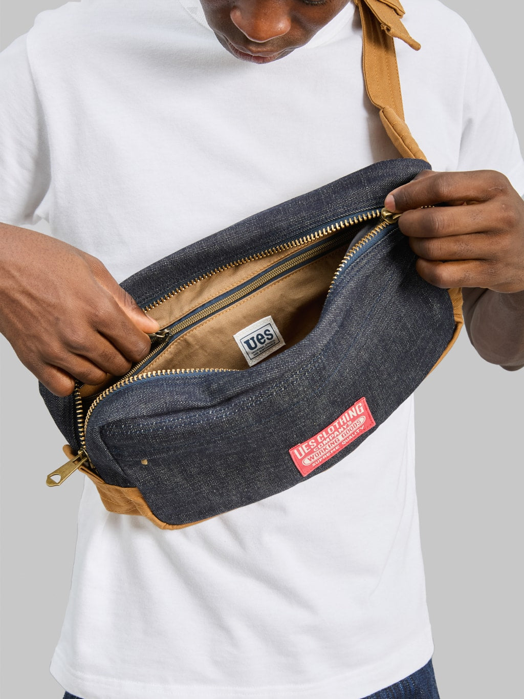 UES Body Bag Denim interior