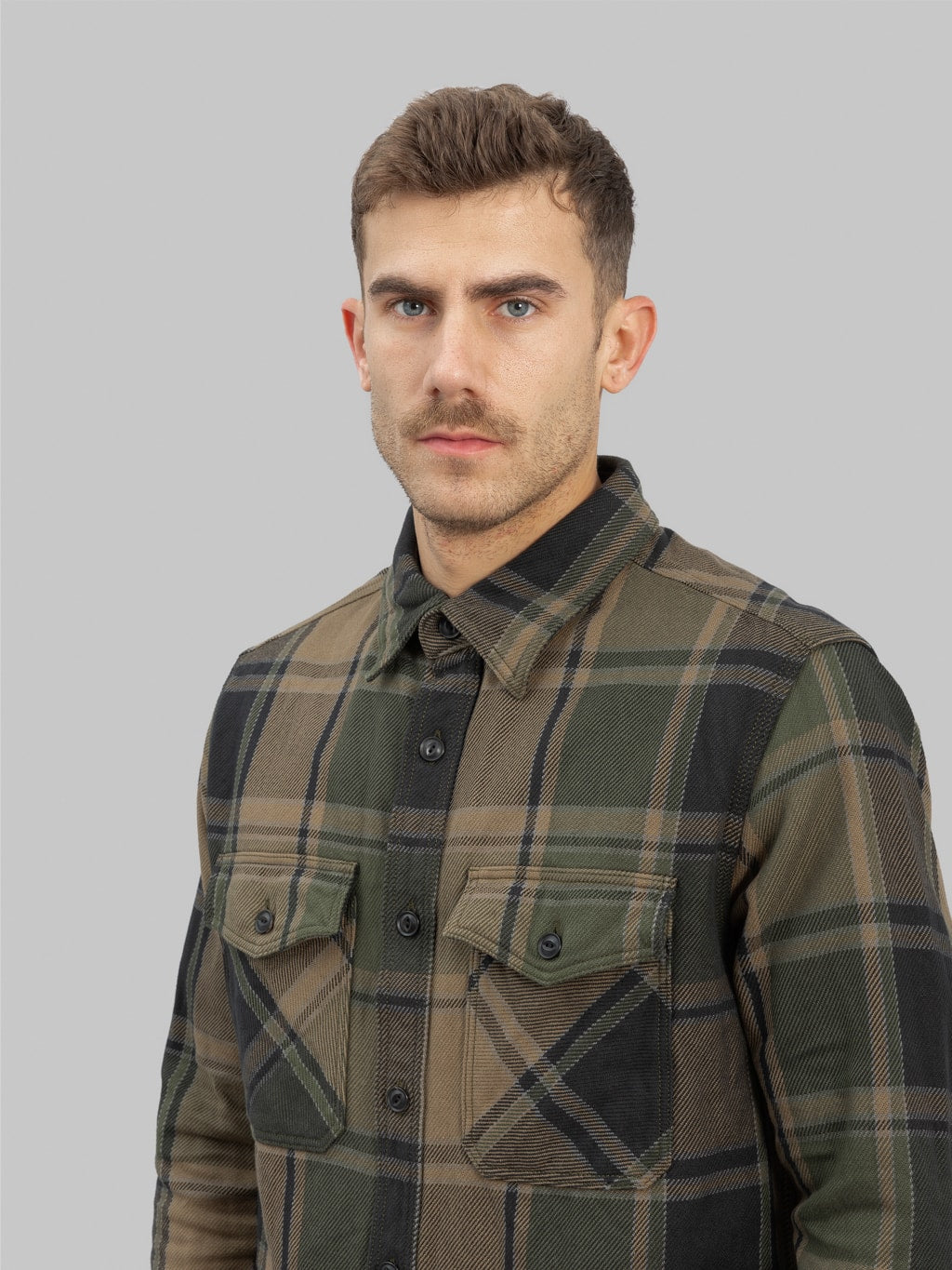 ues extra heavy flannel shirt olive  chest