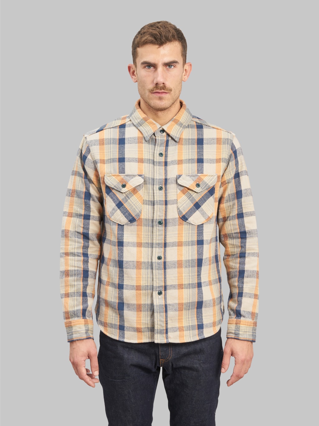 ues heavy flannel shirt navy orange  model front fit