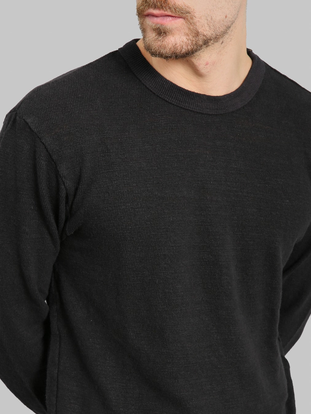 UES 100 Linen Long Sleeve TShirt Black chest