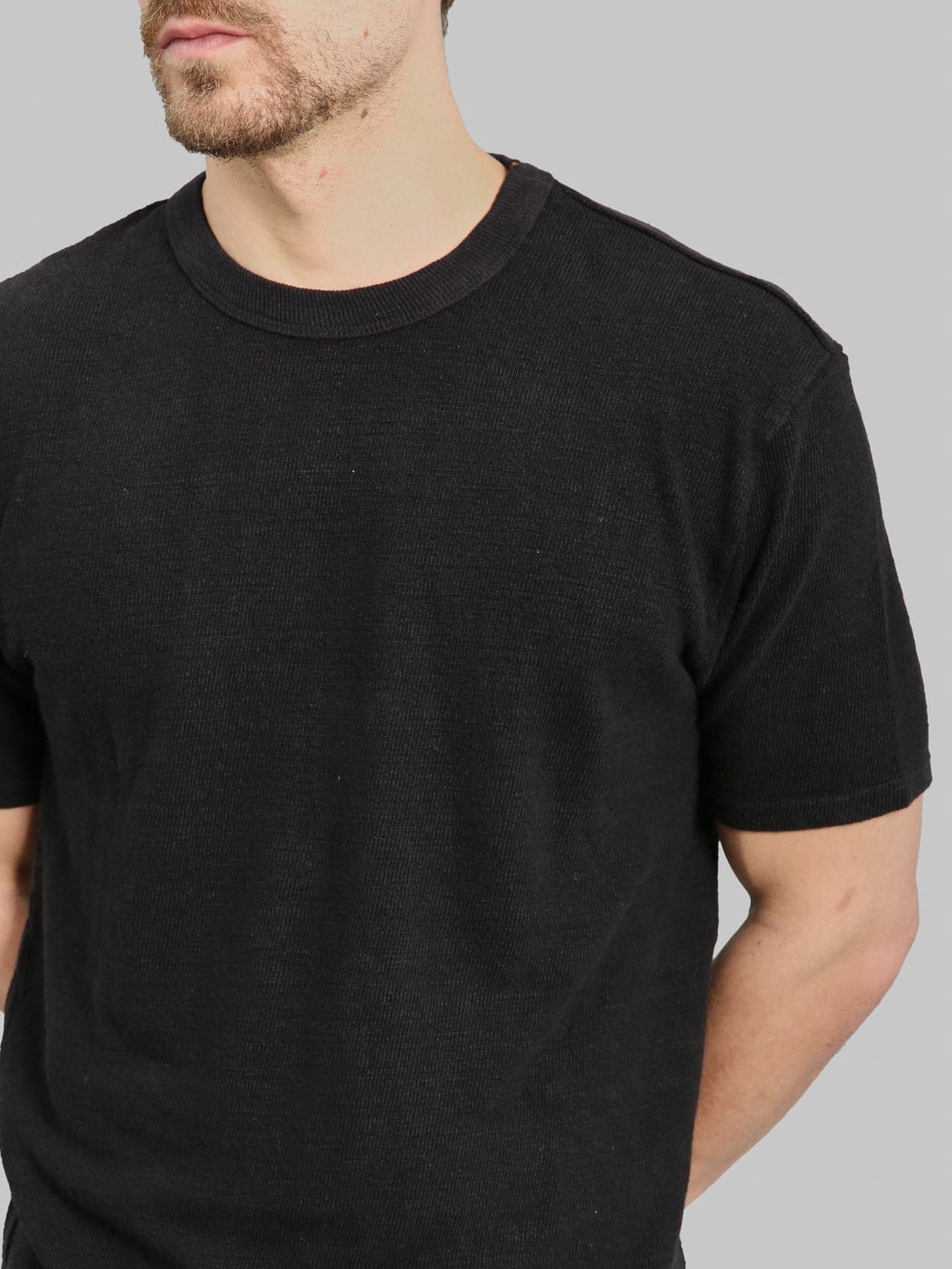 UES 100 Linen Long Sleeve TShirt Black  chest