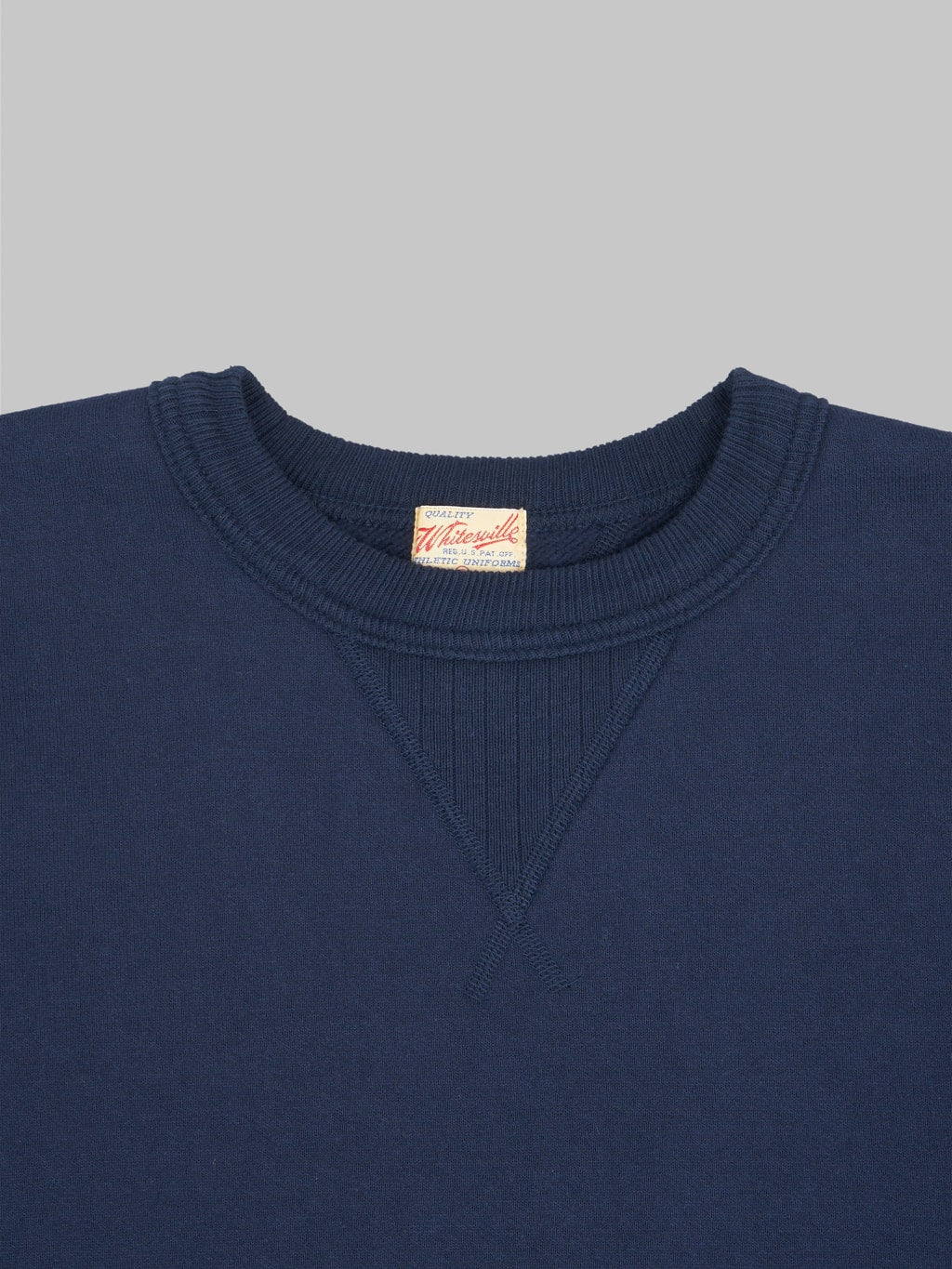 whitesville loopwheel heavyweight sweatshirt navy collar