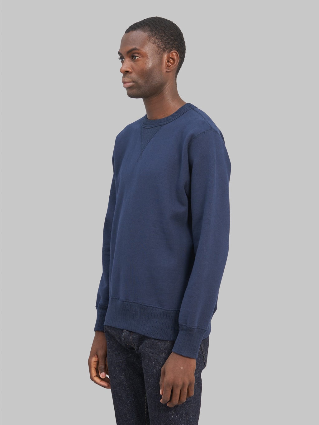 whitesville loopwheel heavyweight sweatshirt navy  side fit